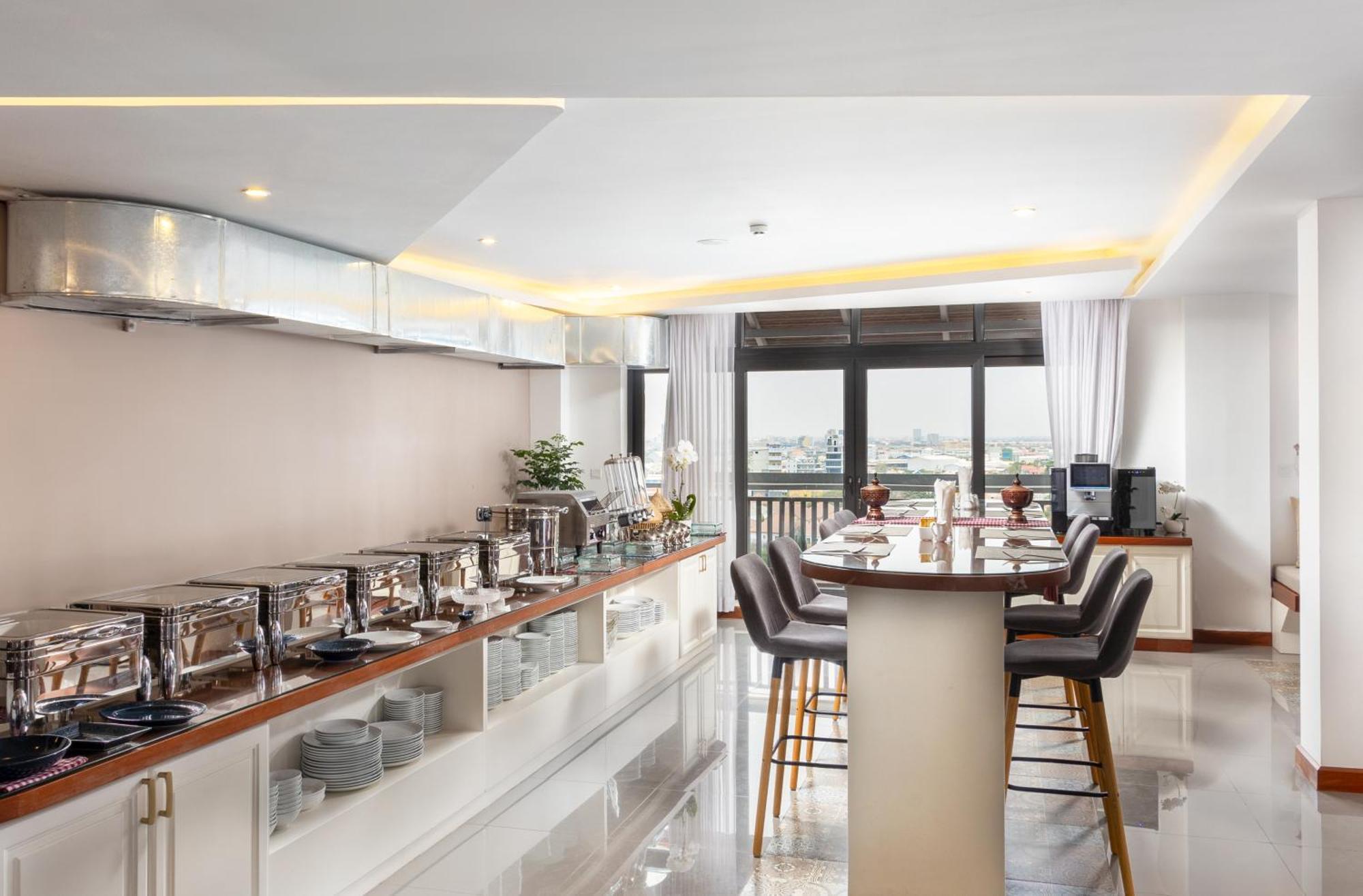 Jaya Suites Hotel Phnom Penh Zewnętrze zdjęcie