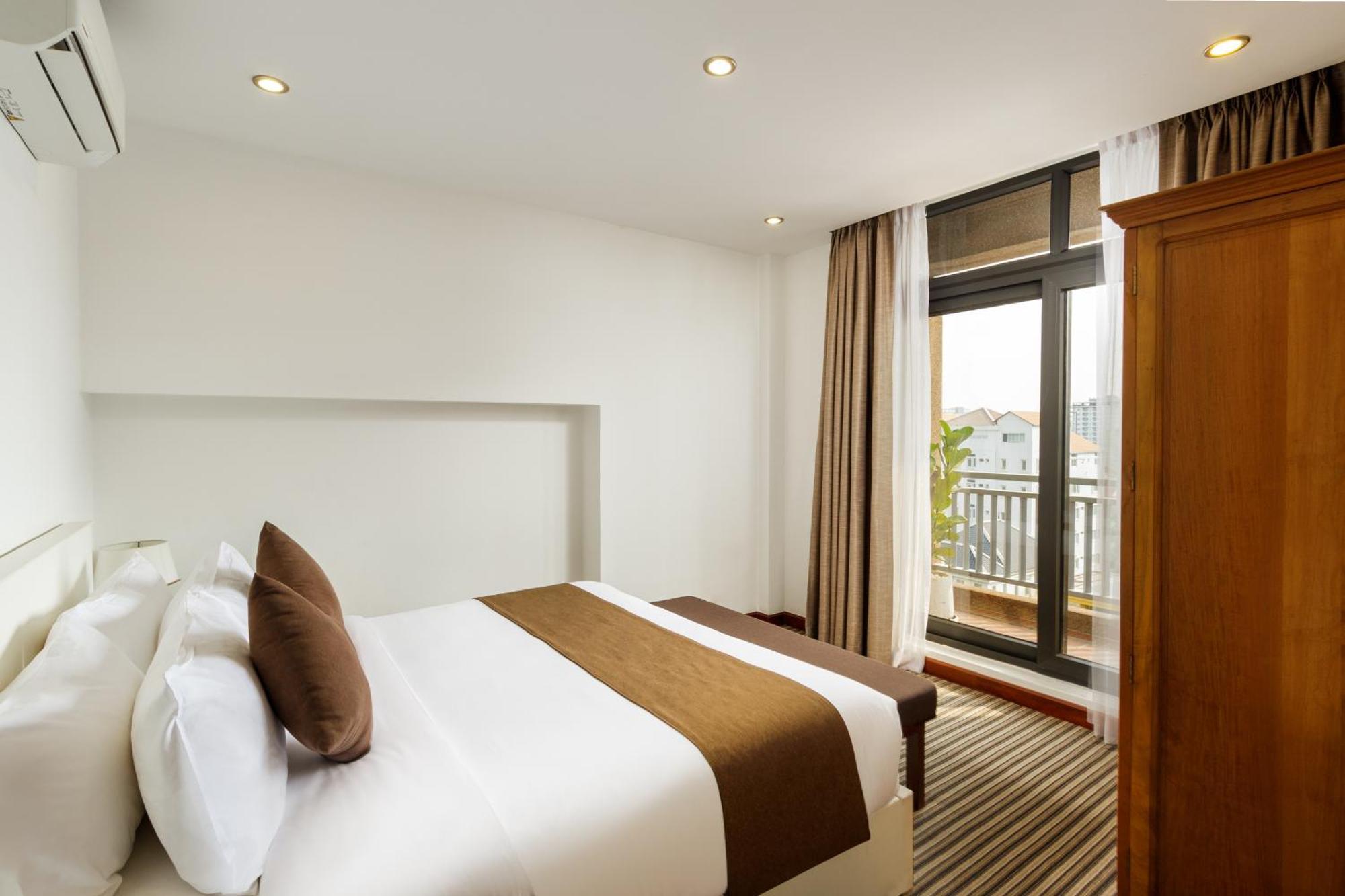 Jaya Suites Hotel Phnom Penh Zewnętrze zdjęcie