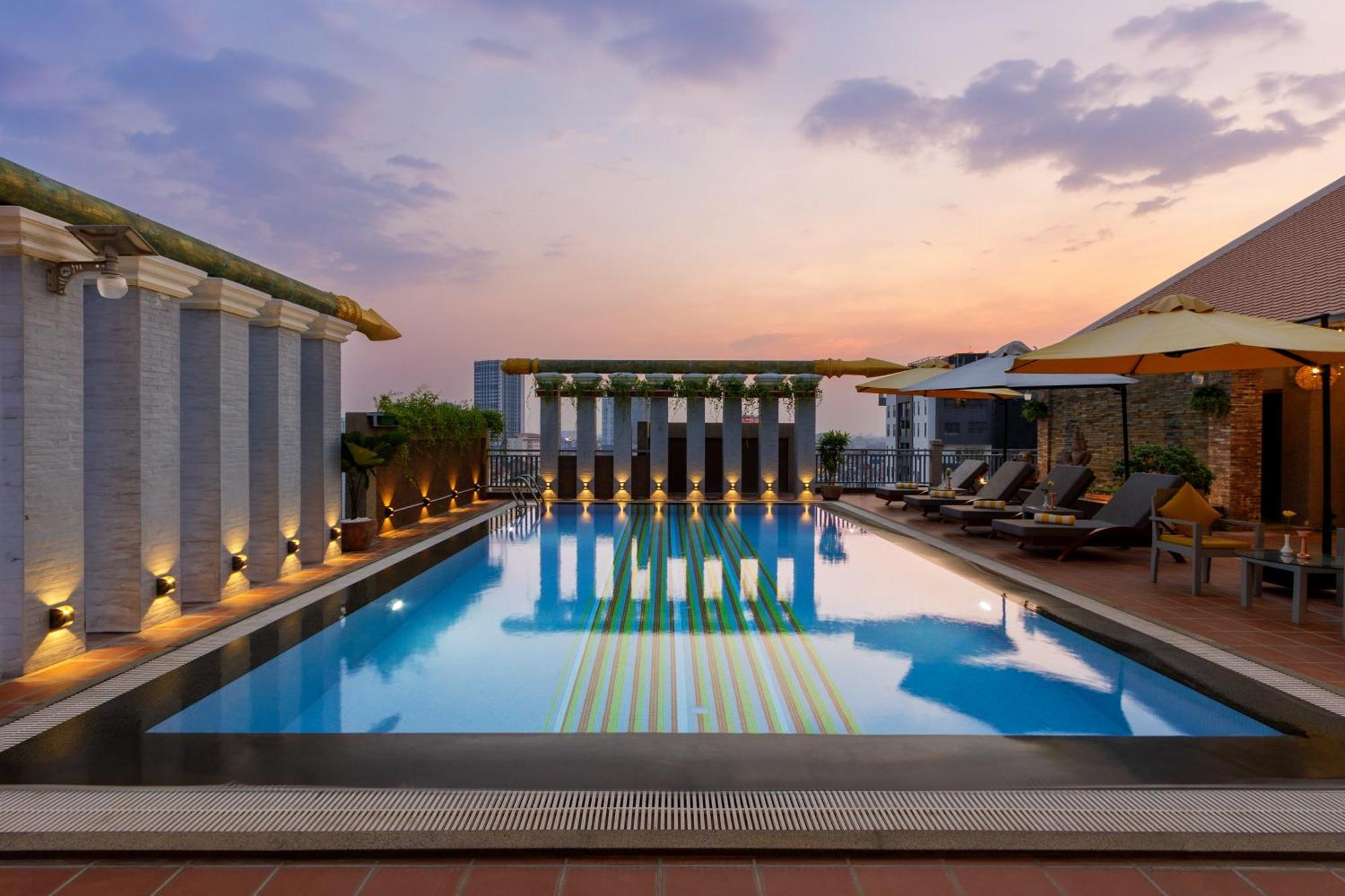 Jaya Suites Hotel Phnom Penh Zewnętrze zdjęcie