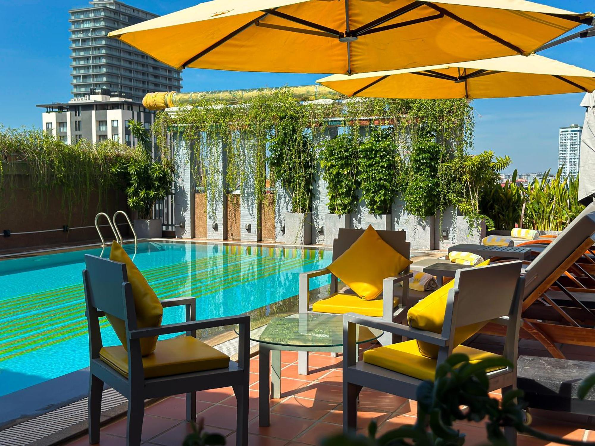Jaya Suites Hotel Phnom Penh Zewnętrze zdjęcie